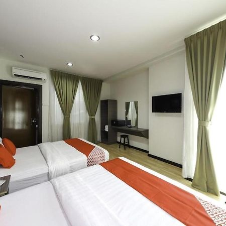Hotel Meria Shah Alam Extérieur photo